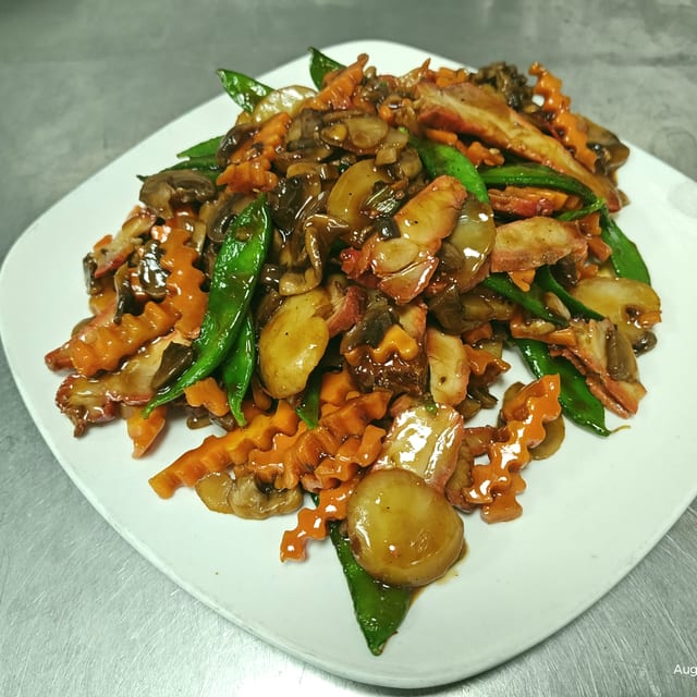 Roast Pork with Fresh Mushrooms.